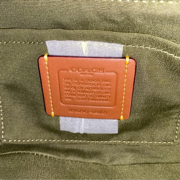 Coach leather purse Ashton Bag New olive color - Picture 11 of 14